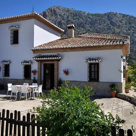 Villa Belvilla By Oyo Cortijo Alazores *